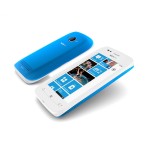 1200-nokia-lumia-710_cyan_tiles